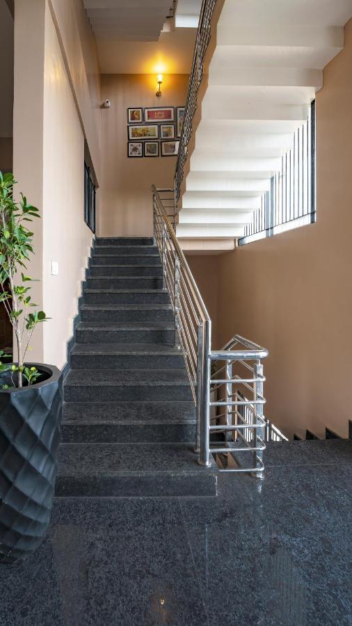 Royal Tusker Luxury Service Apartments Mysore Eksteriør bilde
