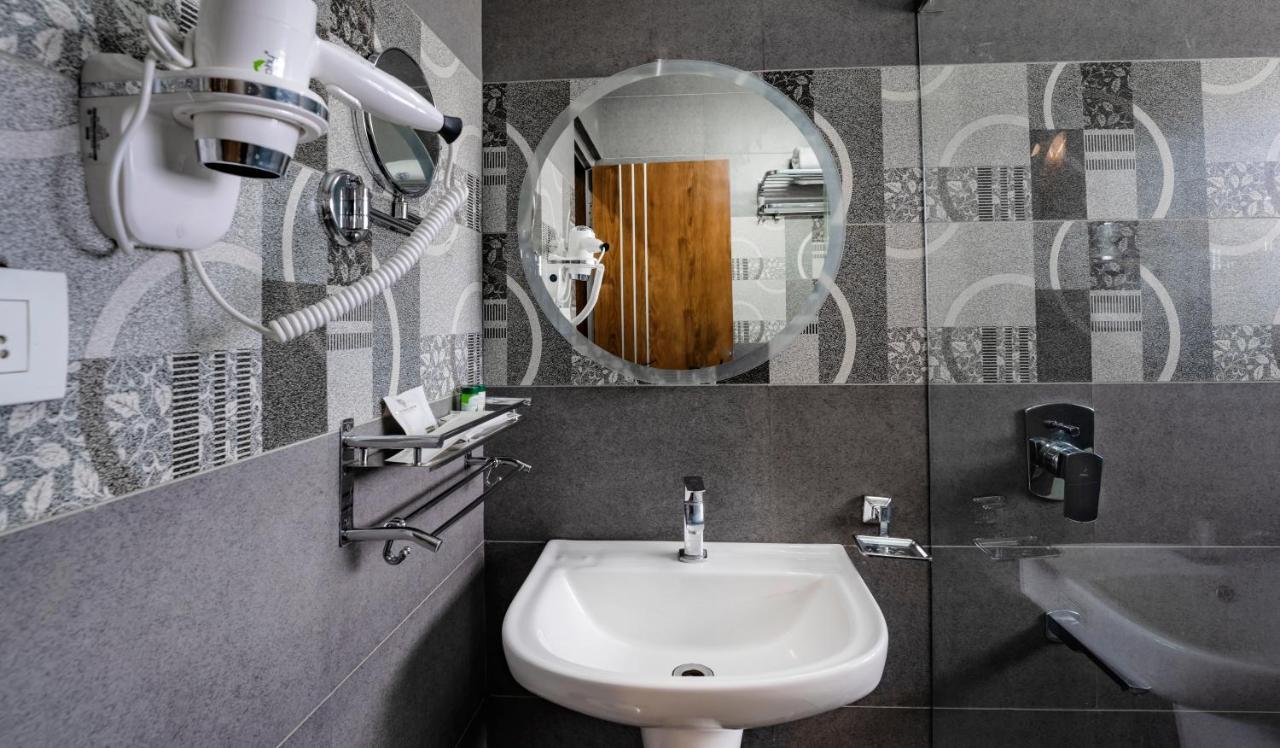 Royal Tusker Luxury Service Apartments Mysore Eksteriør bilde